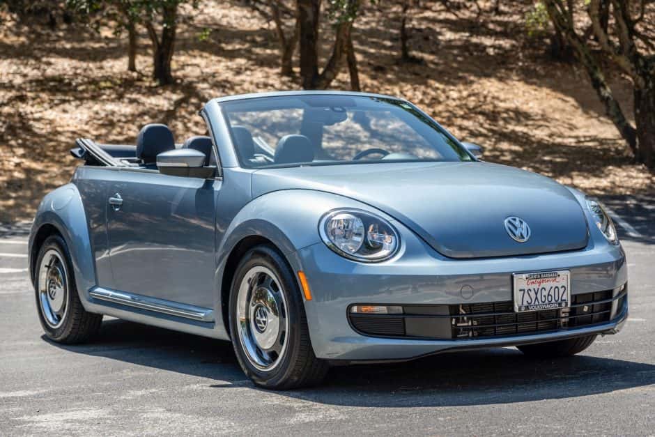 2016 Volkswagen A5 Beetle (2012-2019) sold for $27,000