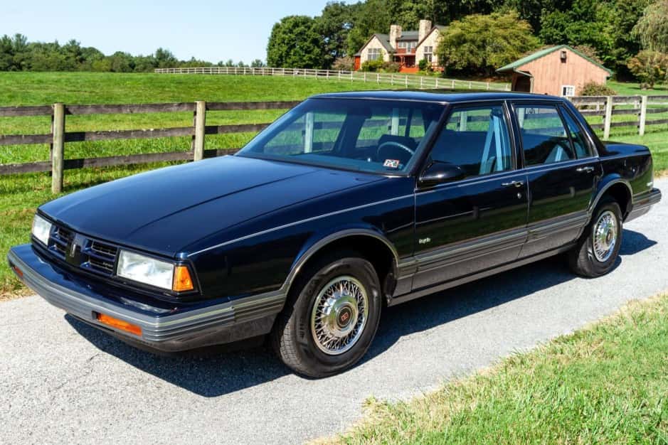1990 Oldsmobile 88 sold for $6,150