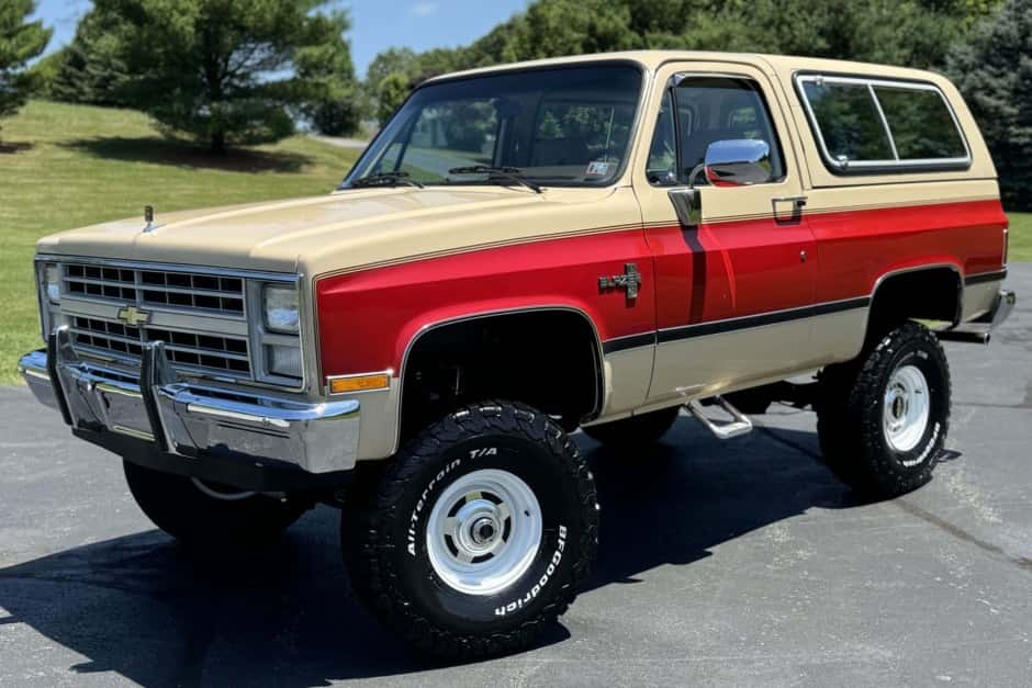 1986 Chevrolet K5 Blazer 1973-1991 sold for $45,500