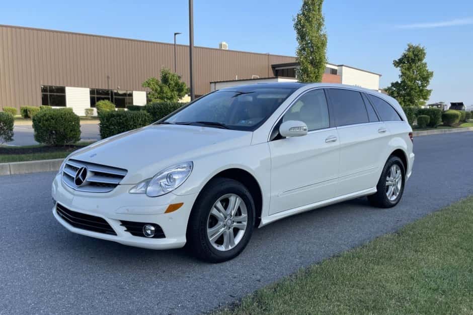 2008 Mercedes-Benz W251 R-Class sold for $14,050