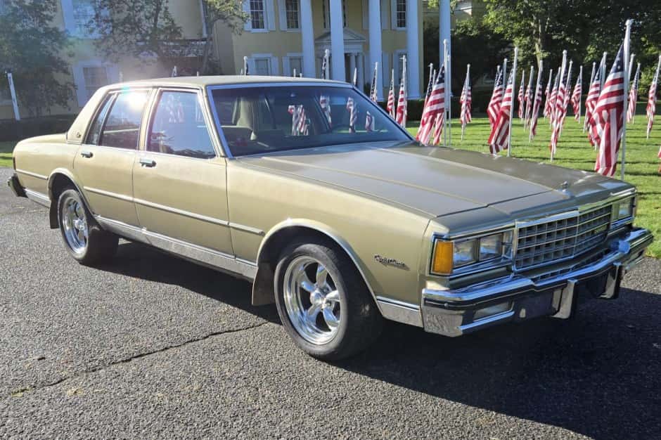 1981 Chevrolet Caprice sold for $7,400