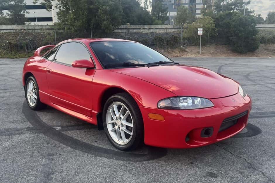 1998 Mitsubishi Eclipse, Eagle Talon, & Plymouth Laser sold for $18,517