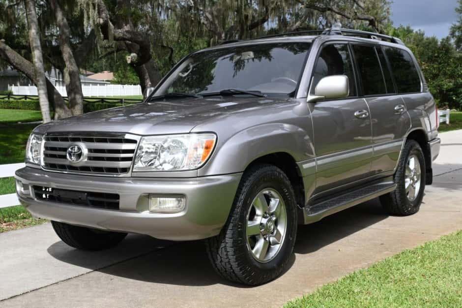 2007 Toyota Land Cruiser 100-Series sold for $43,250