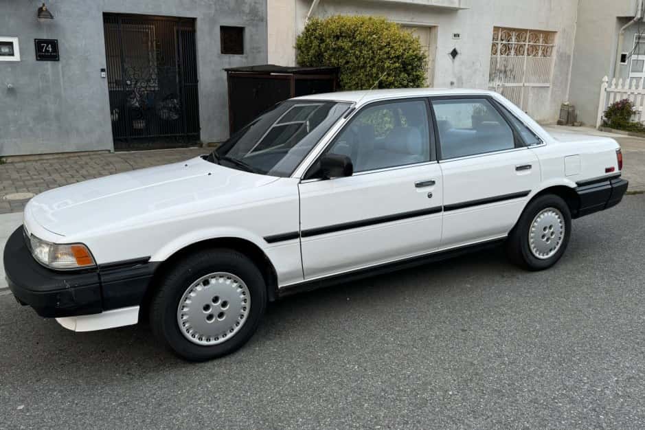 1988 Toyota Camry sold for $4,350