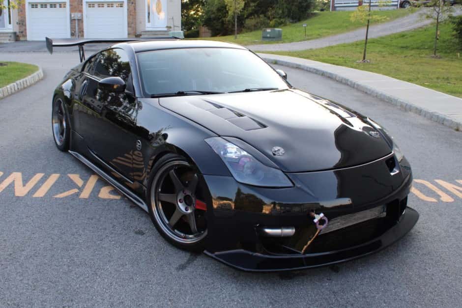 2008 Nissan 350Z sold for $17,200