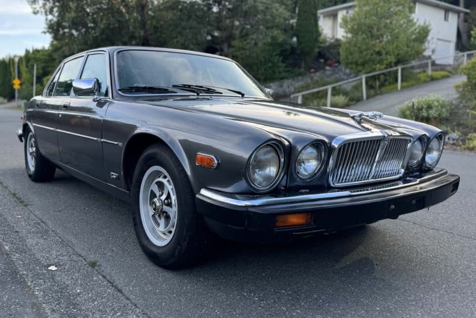 1987 Jaguar XJ Series 3 (1980-1992) sold for $3,000