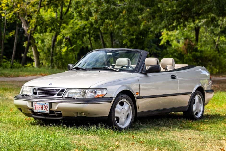 1996 Saab 900 sold for $6,800