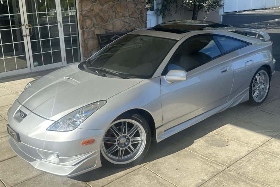 2000 Toyota Celica sold for $8,300
