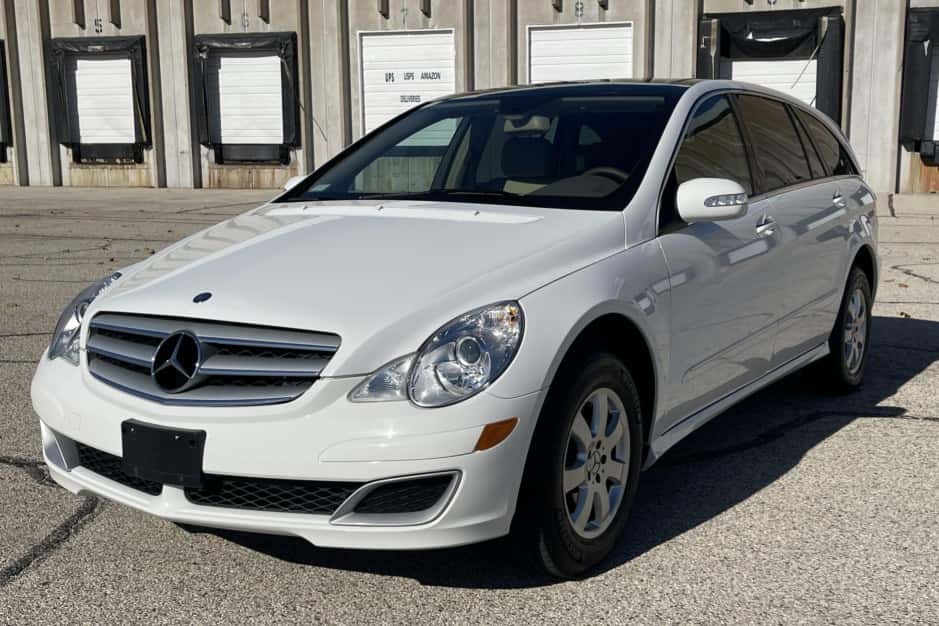 2007 Mercedes-Benz W251 R-Class sold for $11,500