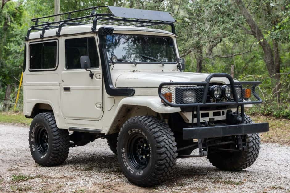 1989 Toyota Land Cruiser FJ40 sold for $20,000