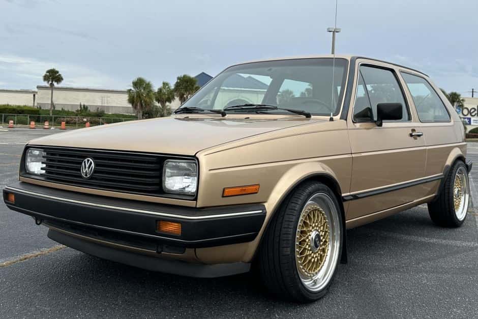 1985 Volkswagen Golf & Rabbit sold for $13,750