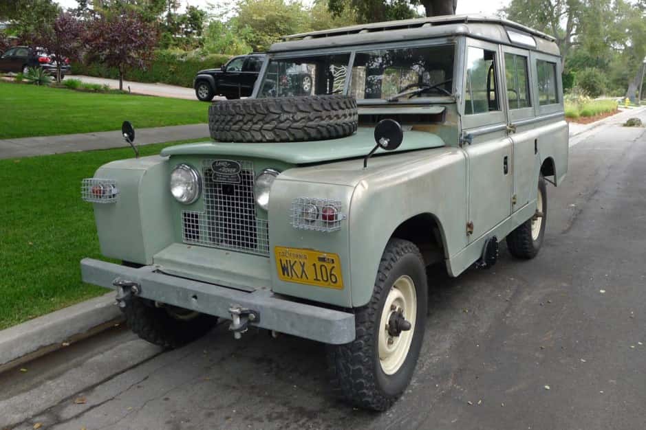 1960 Land Rover Series 109 sold for $27,000