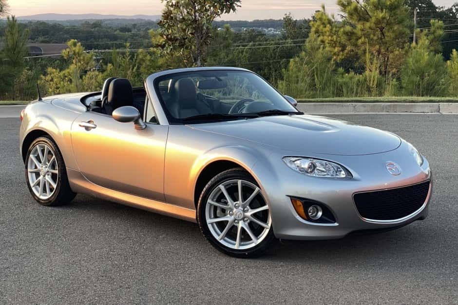 2011 Mazda NC MX-5 Miata sold for $13,251