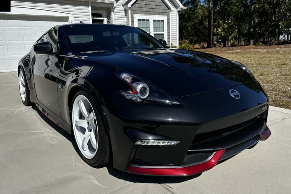 2016 Nissan 370Z sold for $27,500