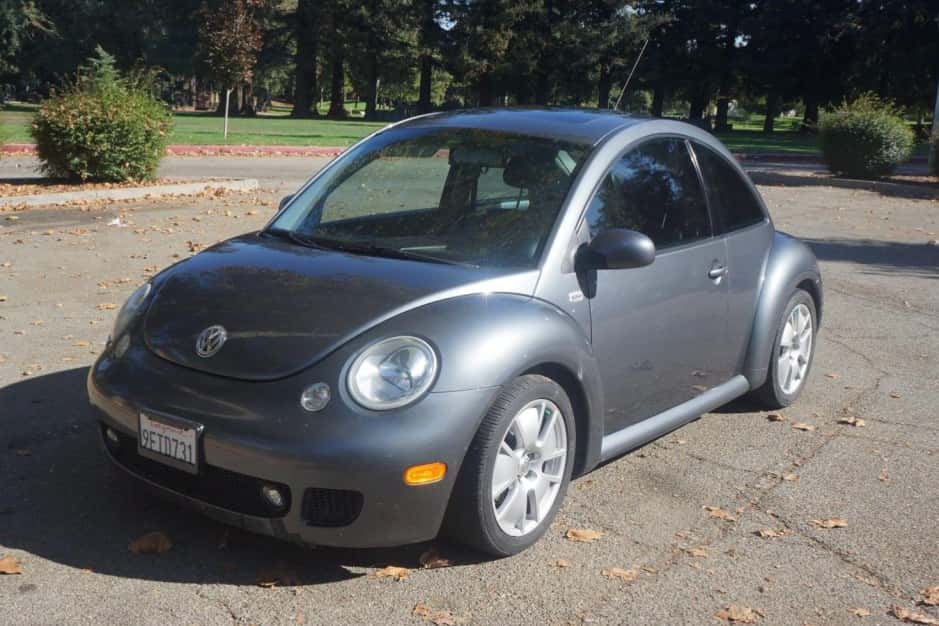 2003 Volkswagen New Beetle (1998-2010) sold for $5,610