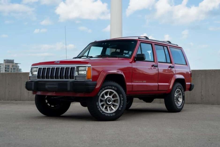 1996 Jeep XJ Cherokee sold for $12,750
