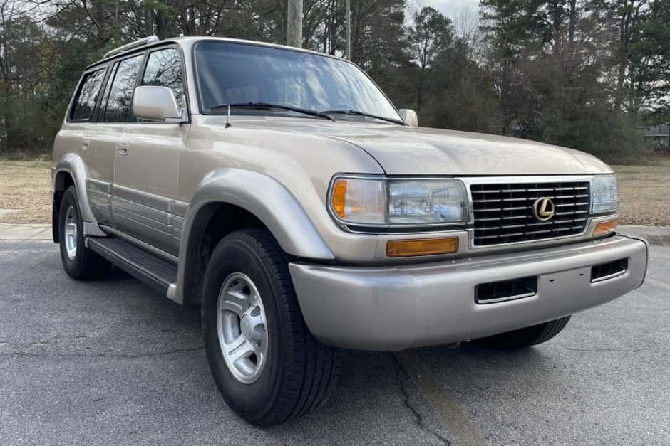1997 Lexus LX450 sold for $11,600