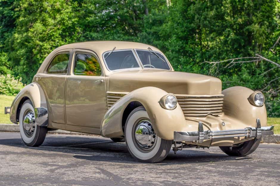 1936 Cord 810/812 sold for $29,000