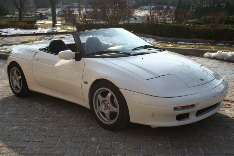 1997 Lotus Elan M100 sold for $10,100