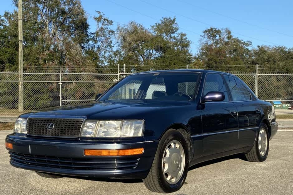 1993 Lexus LS Sedan sold for $9,150