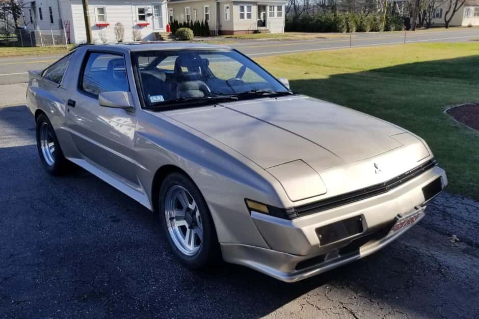 1988 Chrysler Conquest & Mitsubishi Starion sold for $8,700