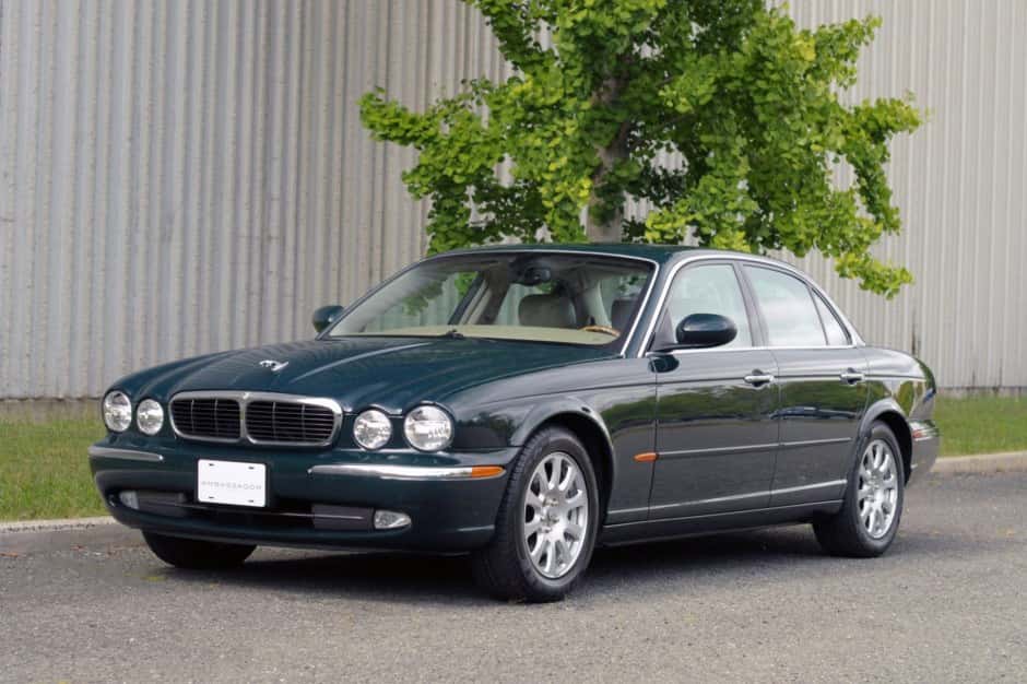 2004 Jaguar X350/X356/X358 XJ (2004-2009) sold for $4,500