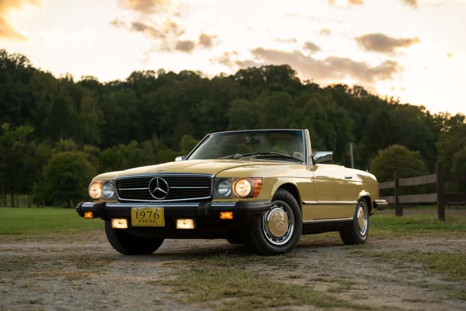 1976 Mercedes-Benz R107 SL sold for $17,000