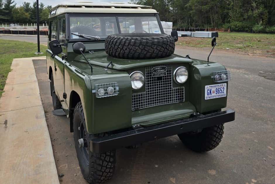 1965 Land Rover Series 88 sold for $30,000