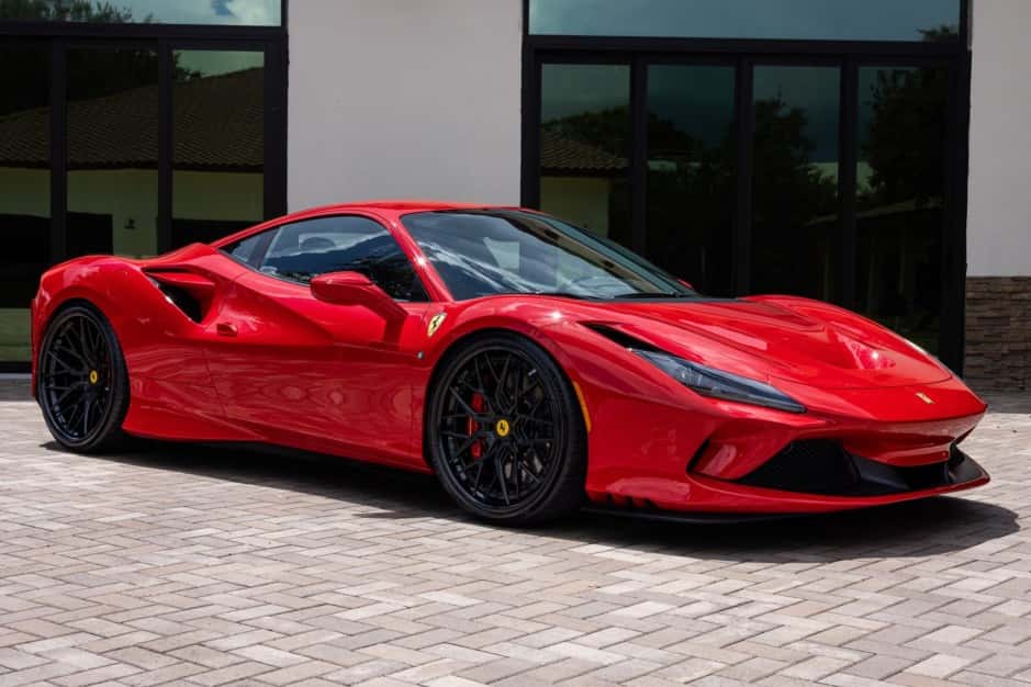 2021 Ferrari F8 sold for $305,000