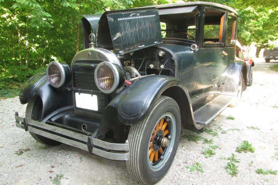 1923 Cadillac V8 sold for $18,500