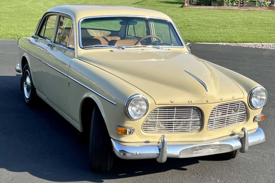 1965 Volvo Amazon sold for $19,000