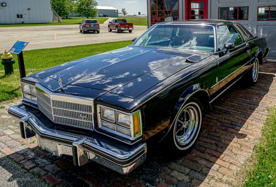1977 Buick Regal sold for $7,500