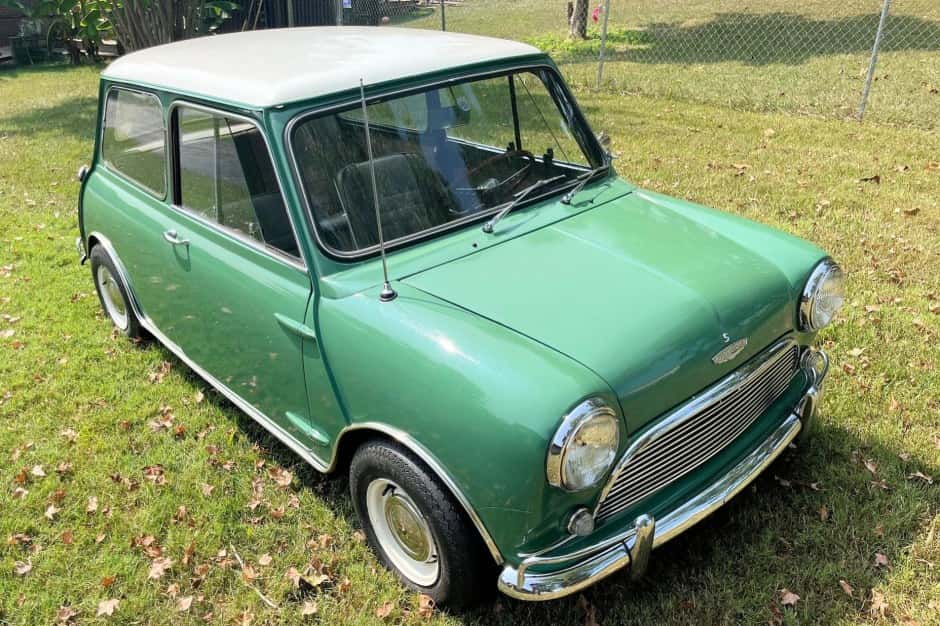 1967 Mini Mk I-III Cooper sold for $27,555