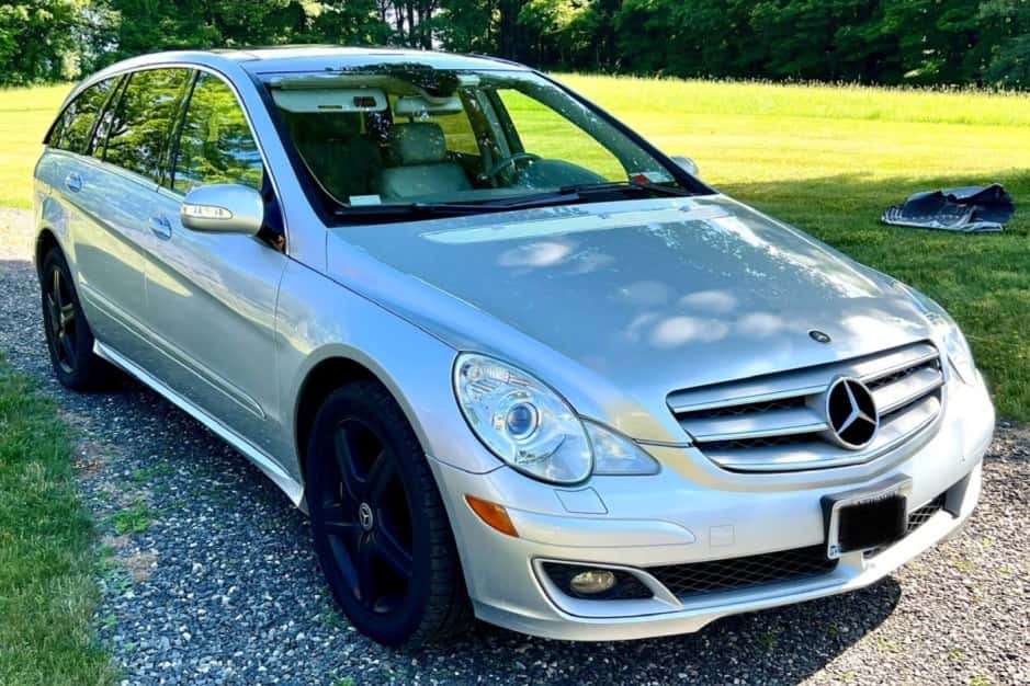 2006 Mercedes-Benz W251 R-Class sold for $8,850