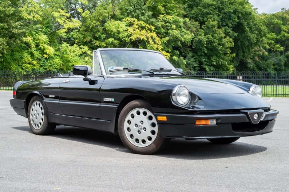 1988 Alfa Romeo 105/115 Spider Series 3 sold for $8,500