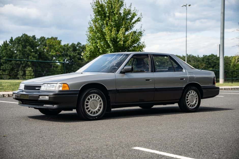 1987 Acura Legend sold for $15,500