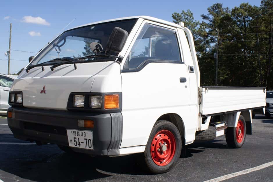 1996 Mitsubishi Delica sold for $9,500