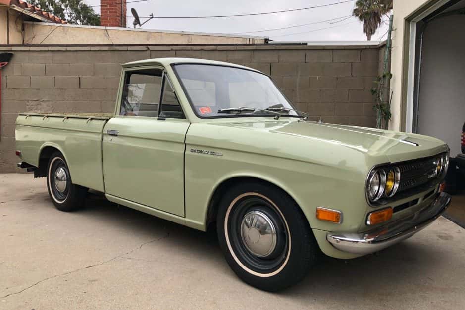 1971 Datsun Pickup sold for $8,900