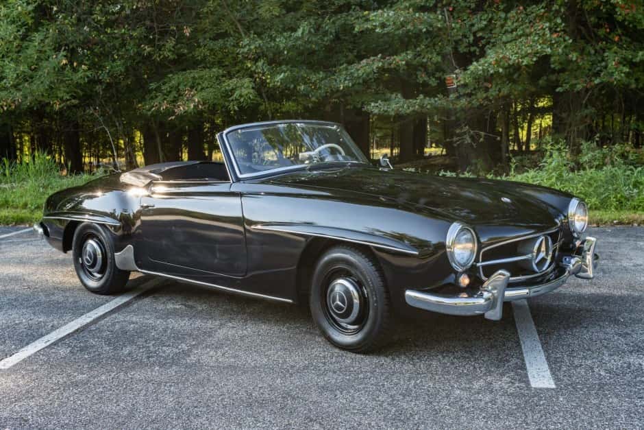 1955 Mercedes-Benz 190SL sold for $60,500