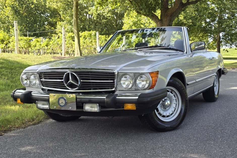 1985 Mercedes-Benz R107 SL sold for $8,300