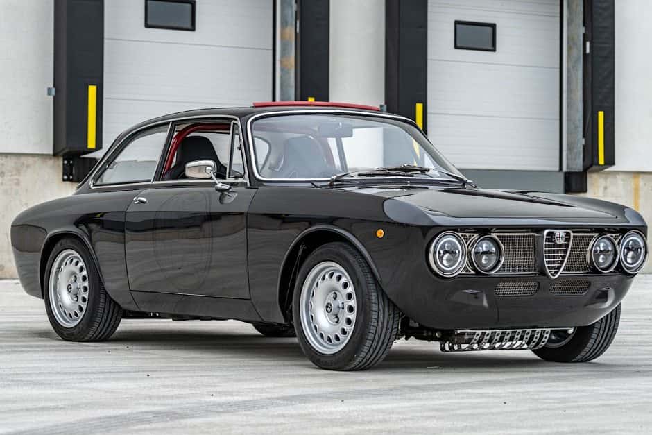1971 Alfa Romeo 105/115 Series Coupe sold for $90,000