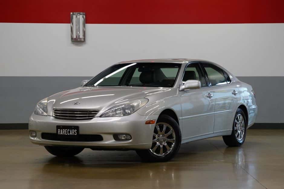 2003 Lexus ES sold for $10,000