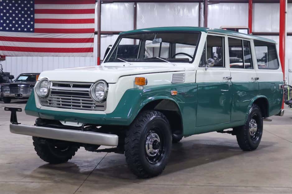 1973 Toyota Land Cruiser FJ55 sold for $51,000