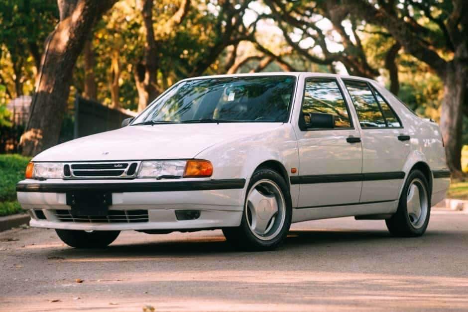 1994 Saab 9000 sold for $7,800