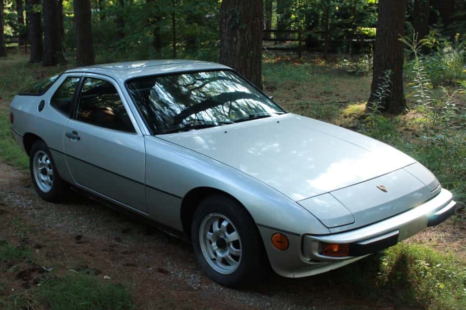 1978 Porsche 924 sold for $8,500