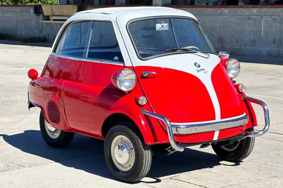 1957 BMW Isetta sold for $29,500