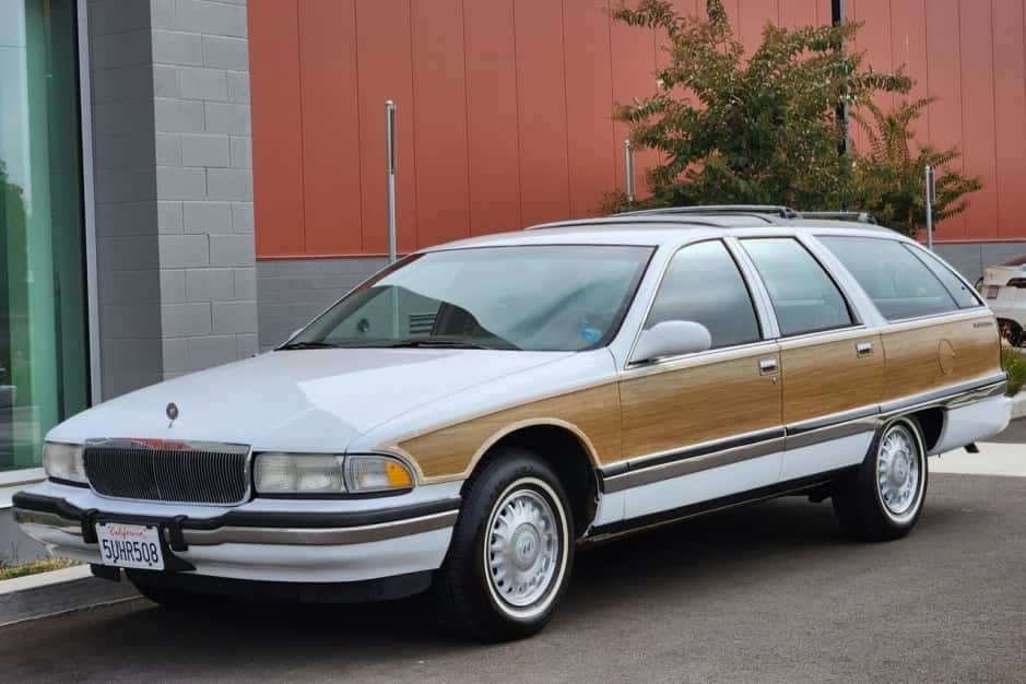 1996 Buick Roadmaster sold for $12,500