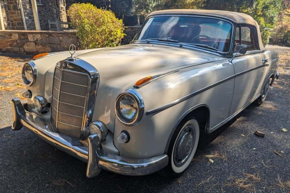 1961 Mercedes-Benz Ponton sold for $49,500