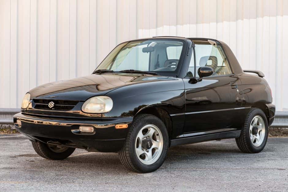 1996 Suzuki  sold for $8,800