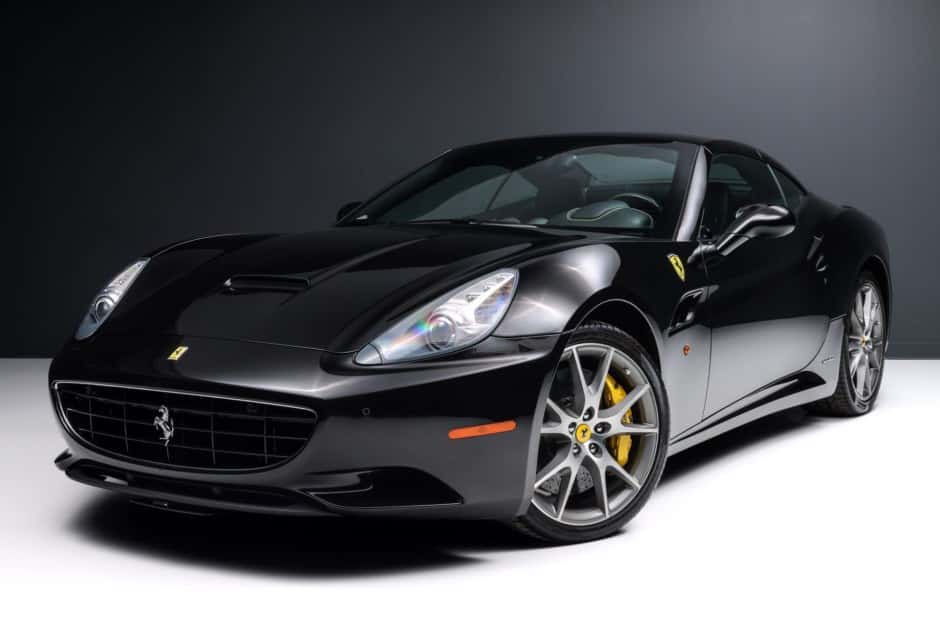 2013 Ferrari California sold for $121,000